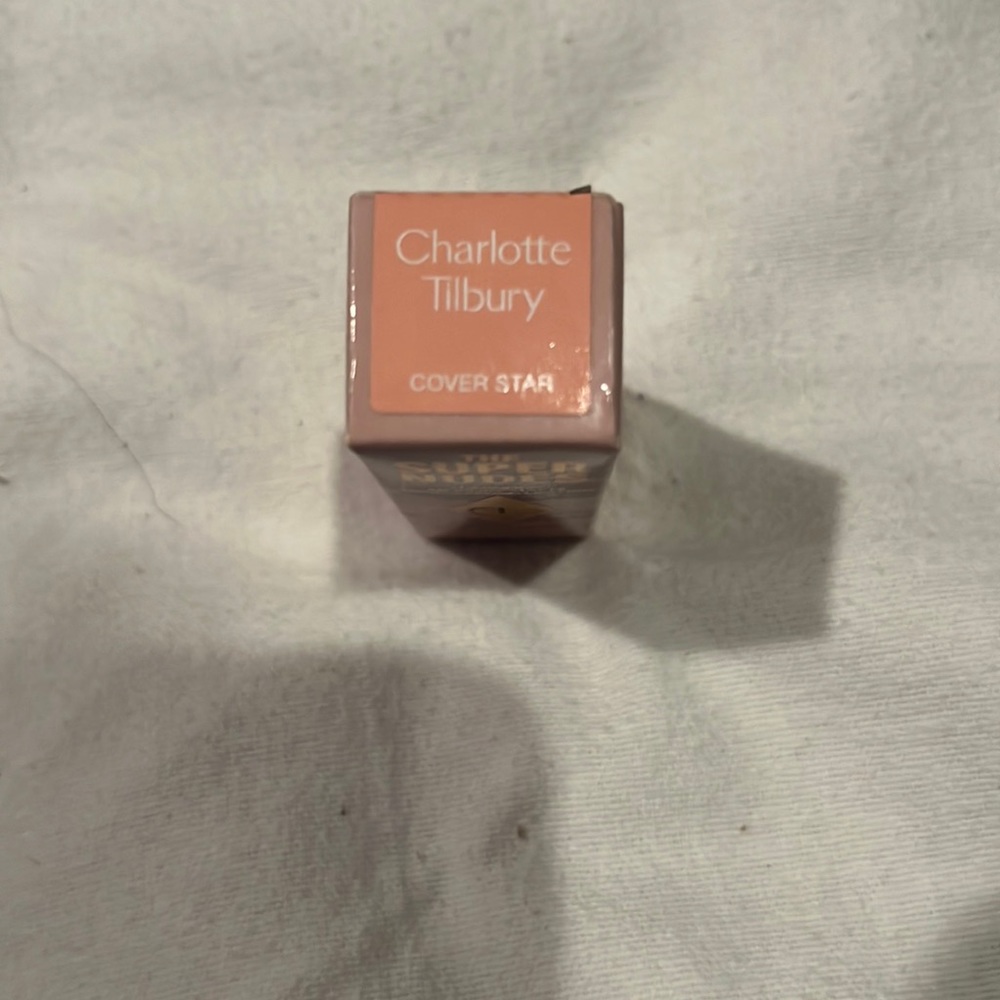 Brand new Charlotte Tillberry lipstick in Coverstar